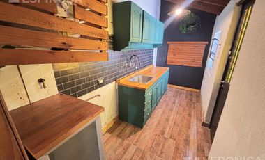 Casa en Moron Sur tres ambientes patio cochera parrilla