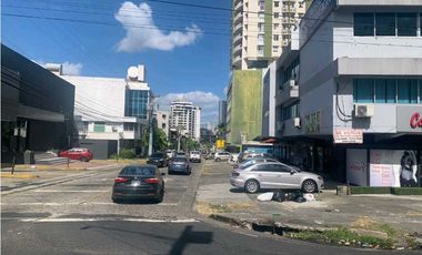 EDIFICIO COMERCIAL  EN EL CARMEN  DE 3 NIVELES  1007.96M2