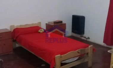 REPLUS LINCOLN VENDE CASA EN GRAL. PINTO