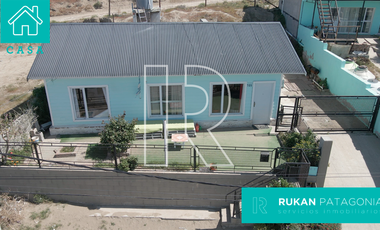 #VentaRUKAN | Casa de 4 Ambientes | Calle TAILANDIA | Barrio MIRADOR | Caleta Olivia.-