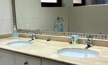 CASA EN VENTA EN PARCELA EN CONDOMINIO DE ZAPALLAR