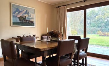 CASA EN VENTA EN PARCELA EN CONDOMINIO DE ZAPALLAR