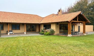 CASA EN VENTA EN PARCELA EN CONDOMINIO DE ZAPALLAR
