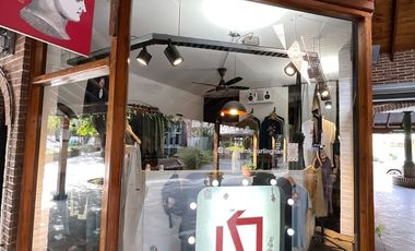 LOCAL COMERCIAL CENTRICO EN VENTA- HURLINGHAM