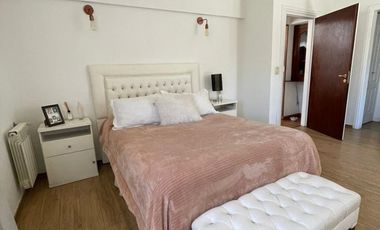 Casa de cuatro ambientes a la venta