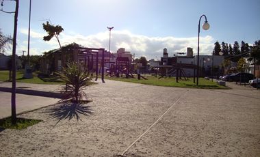 LOCAL COMERCIAL A LA CALLE, EN VILLA CARLOS PAZ, ALQUILER ANUAL