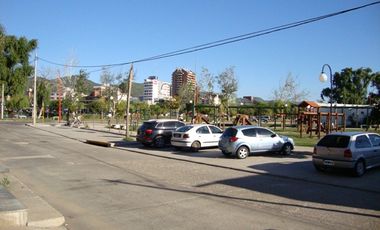 LOCAL COMERCIAL A LA CALLE, EN VILLA CARLOS PAZ, ALQUILER ANUAL