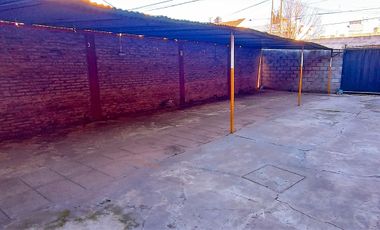 Alquiler de cocheras. Portón corredizo y techo cubierto, en centro deSanJusto. CONSULTE DISPONIBILIDAD