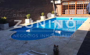 Casa de cuatro ambientes a la venta en Bella Vista