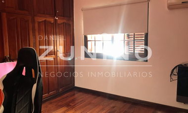 Casa de cuatro ambientes a la venta en Bella Vista