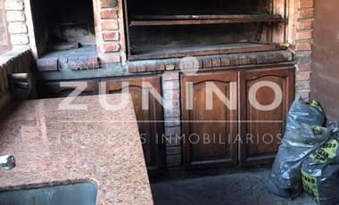 Casa de cuatro ambientes a la venta en Bella Vista