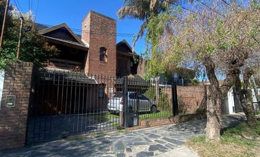 Casa de cuatro ambientes a la venta en Bella Vista