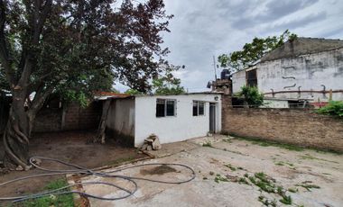 Casa 4 amb y Depto 2 amb. En Venta- Moreno