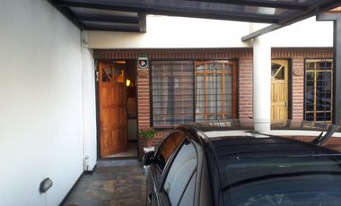 DUPLEX AL FRENTE 3 AMBIENTES CON COCHERA Y FONDO LIBRE 7 MTS