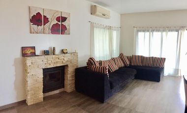 Muy linda casa en Barrio Privado Malibu - APTA A CRÉDITO / SE ACEPTAN PERMUTAS!!