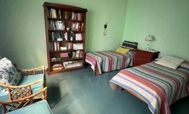 Casa 5 ambientes con quincho en venta en San Jose