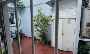 Casa 5 ambientes con quincho en venta en San Jose
