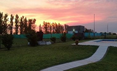 EXELENTE CASA QUINTA CON PILETA C/PARQUE-  ¡¡HERMOSA