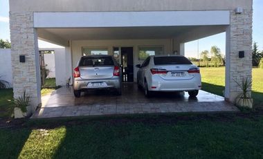 EXELENTE CASA QUINTA CON PILETA C/PARQUE-  ¡¡HERMOSA