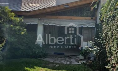 VENTA HERMOSO CHALET EN HAEDO- BARRIO GÜEMES.