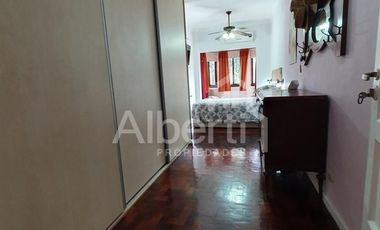 VENTA HERMOSO CHALET EN HAEDO- BARRIO GÜEMES.