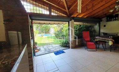 VENTA HERMOSO CHALET EN HAEDO- BARRIO GÜEMES.