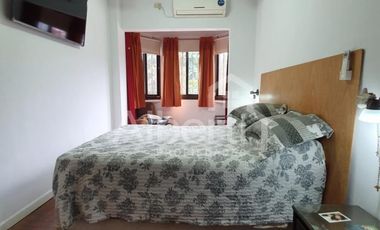 VENTA HERMOSO CHALET EN HAEDO- BARRIO GÜEMES.