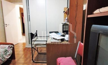 VENTA HERMOSO CHALET EN HAEDO- BARRIO GÜEMES.