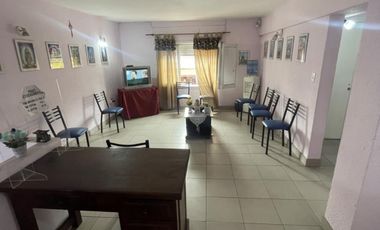 Venta en Block en El Centro de Lomas de Zamora.