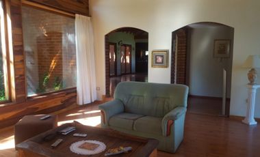 Lujosa propiedad en Villa Ventana -BAJAMOS EL PRECIO