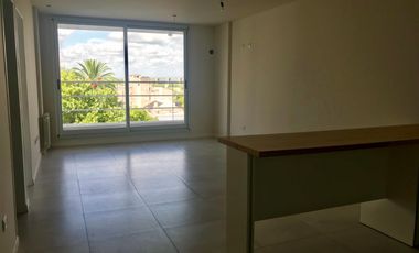 Departamento en zona centrica Zarate