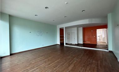ALQUILER DE LOCAL LISTO PARA OCUPAR  EN SAN FRANCISCO COD. 4356