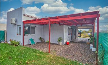 Casa en venta en San José . Vivienda familiar con patio, cochera yexcelente ubicación
