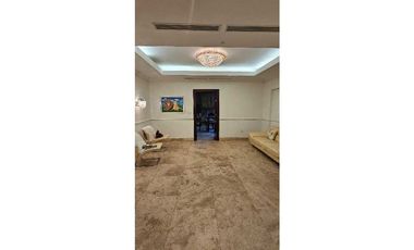 Venta de exclusiva Casa Unifamiliar en Camino de Cruces (Remate)
