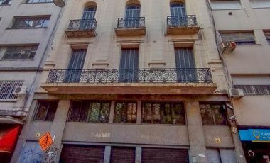 EDIFICIO EN BLOCK de 1877 M2 con atención al público y depósito en Alquiler Sin expensas