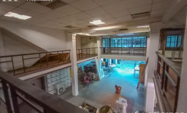 EDIFICIO EN BLOCK de 1877 M2 con atención al público y depósito en Alquiler Sin expensas
