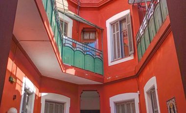 EDIFICIO EN BLOCK de 1877 M2 con atención al público y depósito en Alquiler Sin expensas