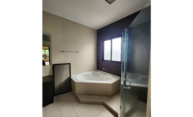 Alquiler Casa en Costa del Este, La Antigua