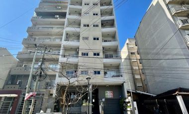 COCHERA en EXCELENTE UBICACION en CASEROS. TRES DE FEBRERO