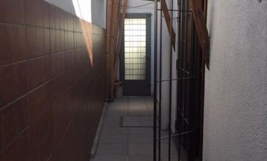 IMPECABLE CASA DE 3 AMB