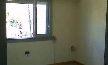 Departamento u Oficina comercial en VENTA sobre importante esquinacomercial de Adrogué.
