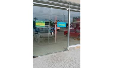 ALQUILER LOCAL COMERCIAL PAZA GORGONA IDEAL PARA TODO