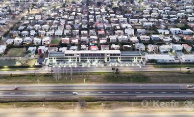 Local comercial con cochera a estrenar - Hudson - Berazategui