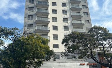 VENTA DE OFICINAS SEMIPISO - CENTRO DE HURLINGHAM