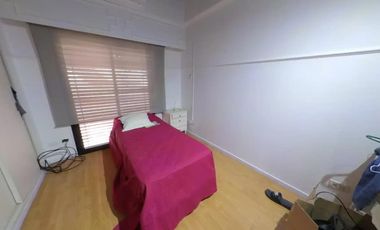 Excelente Chalet en dos plantas con pileta climatizada y quincho en Banfield Este