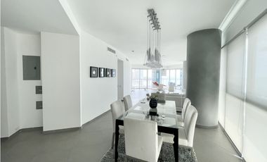 PH YACHT CLUB / AVENIDA BALBOA / VENTA