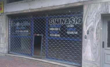 LOCAL COMERCIAL 278 M2 SOBRE CALLE PRINCIPAL    VIAMONTE 2560