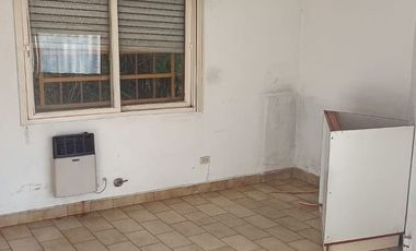 ALQUILER - CONSULTORIO/ OFICINA - MORON