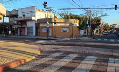 ALQUILER - CONSULTORIO/ OFICINA - MORON