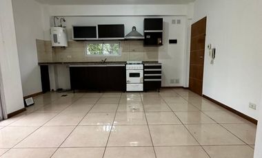 ALQUILER - DEPARTAMENTO 2 AMBIENTES - DORMITORIO EN SUITE